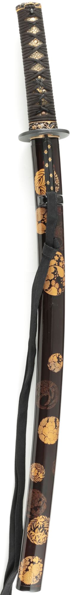 拵 丸花文蒔絵鞘脇差拵 Koshirae: Unsigned. Maruhana mon makie saya wakizashi koshirae