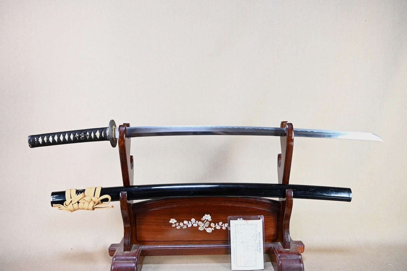 【軽量で扱い易い寸法の汎用刀、女性の居合にも】「成典」69.3cm 、鑑賞に・居合・試斬刀として!!!