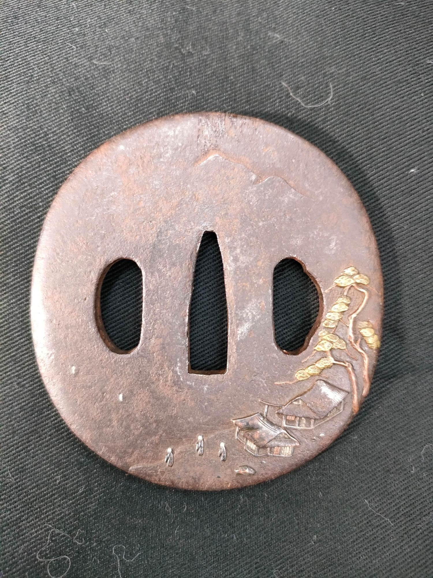 Tsuba - Antique Iron Tsuba with Round Figural Inlay (33)