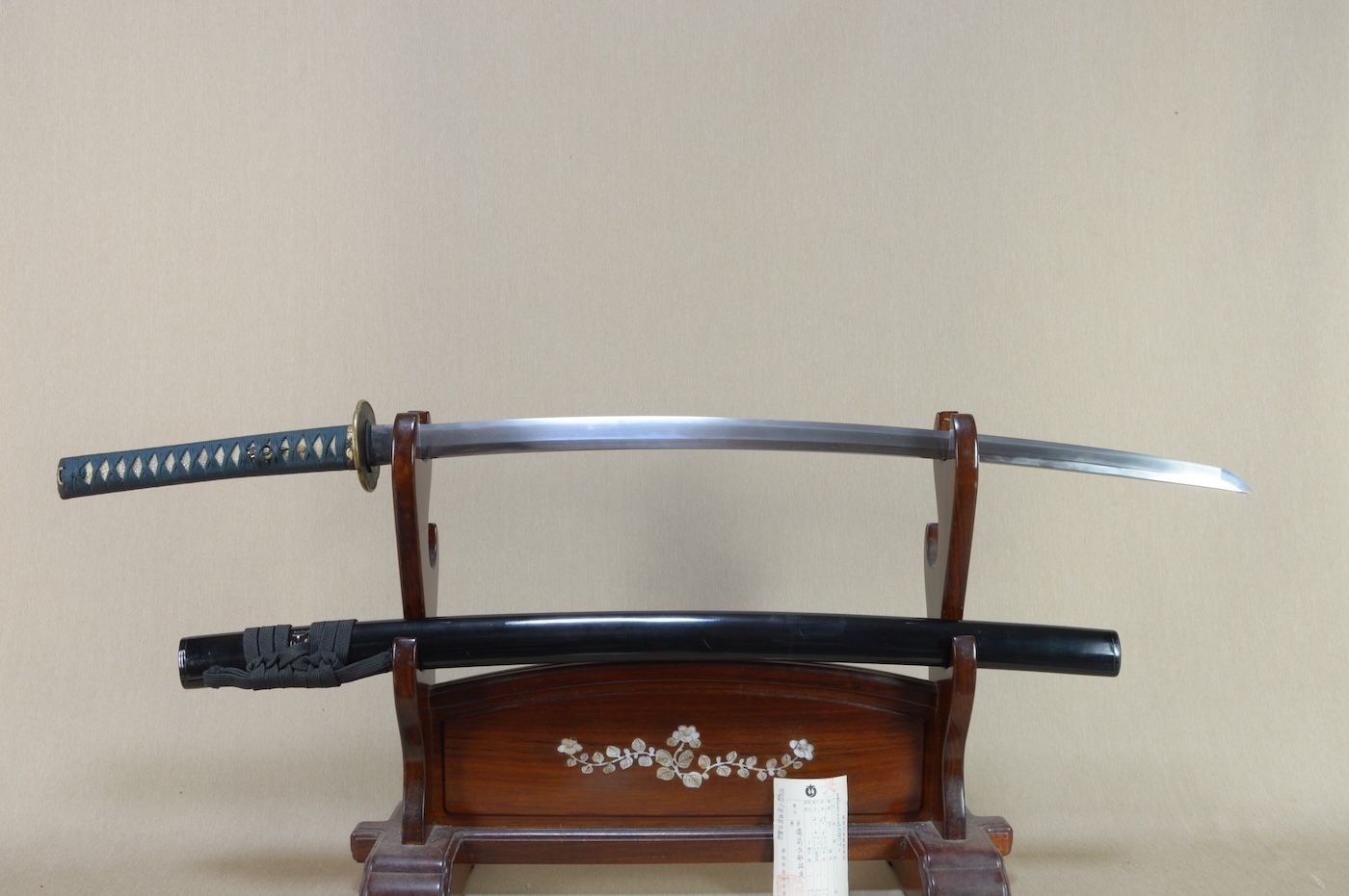 【居合・鑑賞に上品な姿の末備前】「備前長船祐定」69.6cm 、鑑賞に・居合・試斬刀として!!!