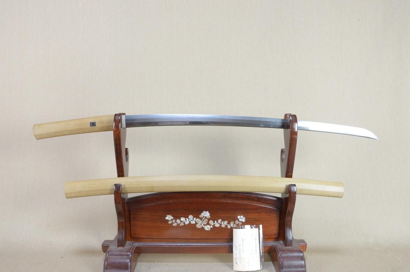 Katana - by Chu-Aoe Yasutsugu - 【A blade reminiscent of Aoe】"Yasutsugu" 66.4cm, for appreciation!!!