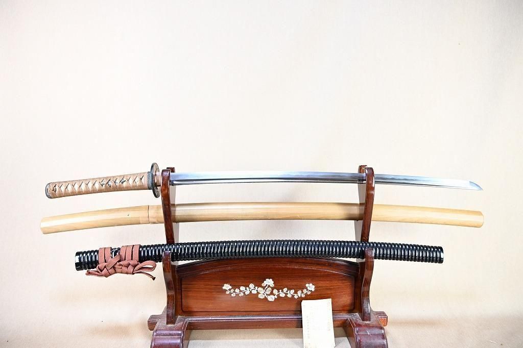 【細身軽量居合向きの一振り】「河内守国助」69.5cm 、鑑賞に・居合・試斬刀として!!!
