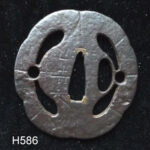 Tsuba - 作 山吉兵衛 - H586 銘 山吉兵 鉄地透鐔