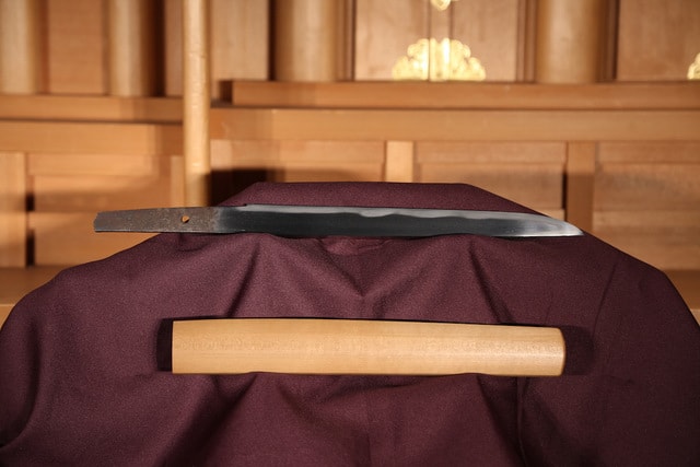 Yoroidoshi Tanto by Soshu Yasuchika