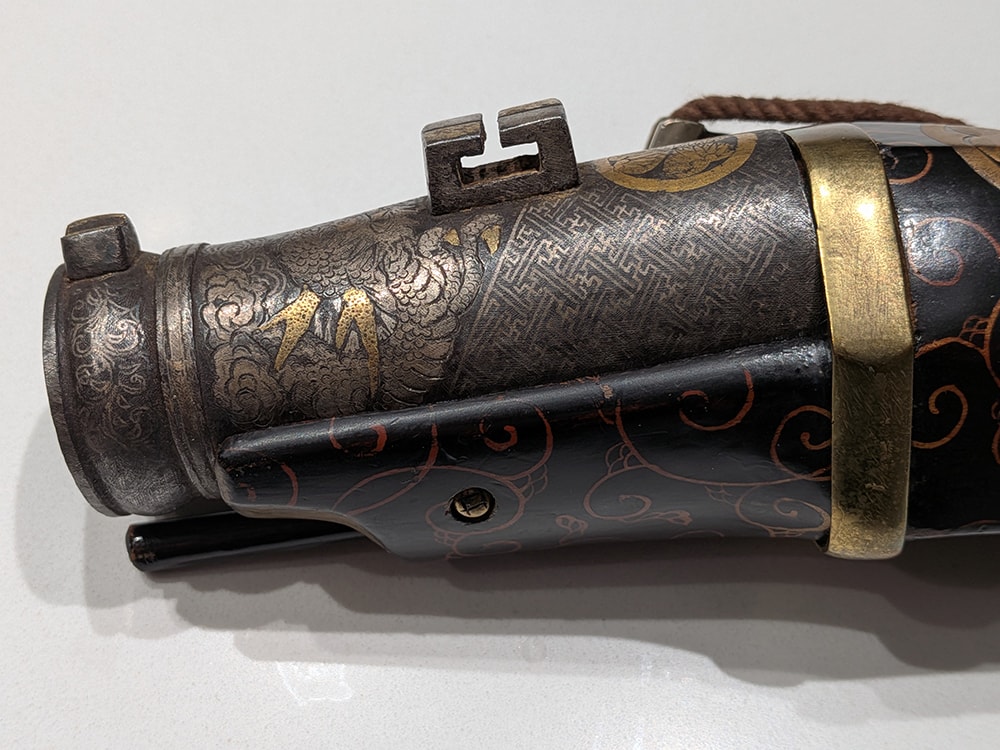 Aoimon matchlock with dragon inlay