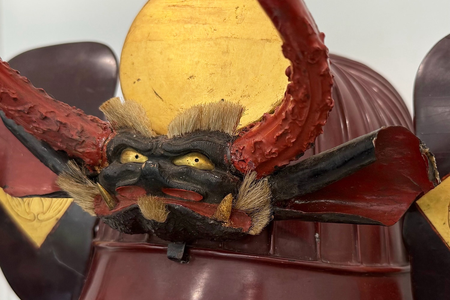 A Kabuto/Hanbo set with Large menacing Oni Maedate