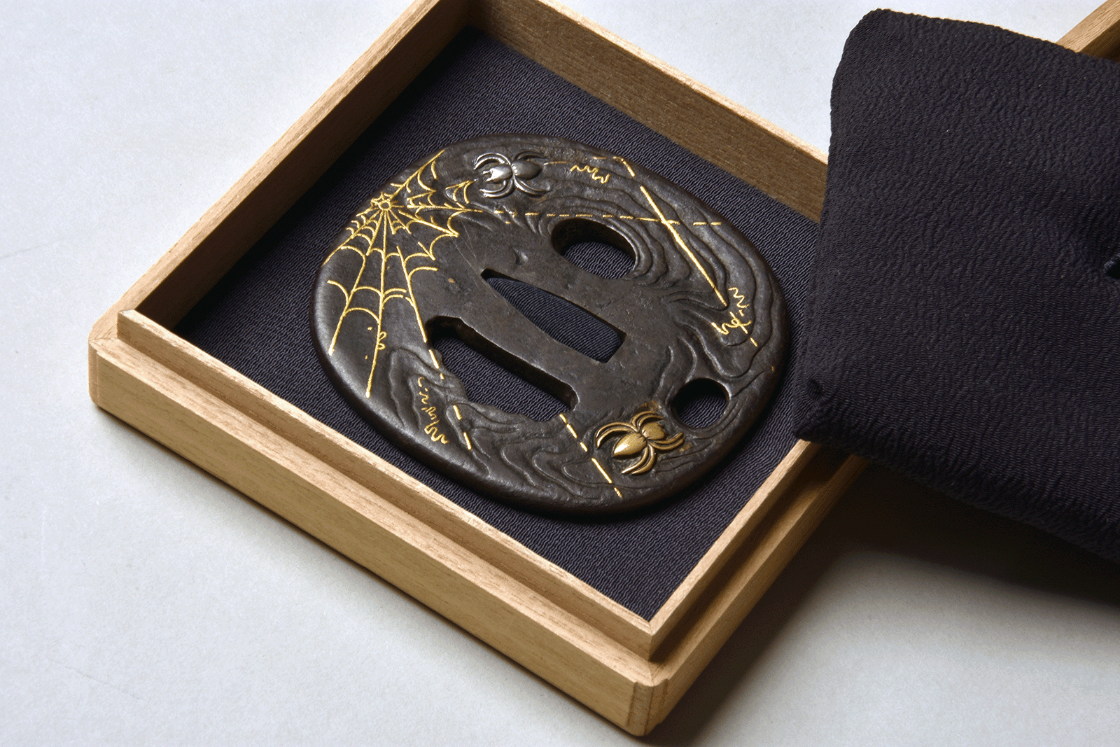 Tsuba - Tokubetsu Kichō - Edo Higo Kumagai - NBTHK Tokubetsu Kicho Token