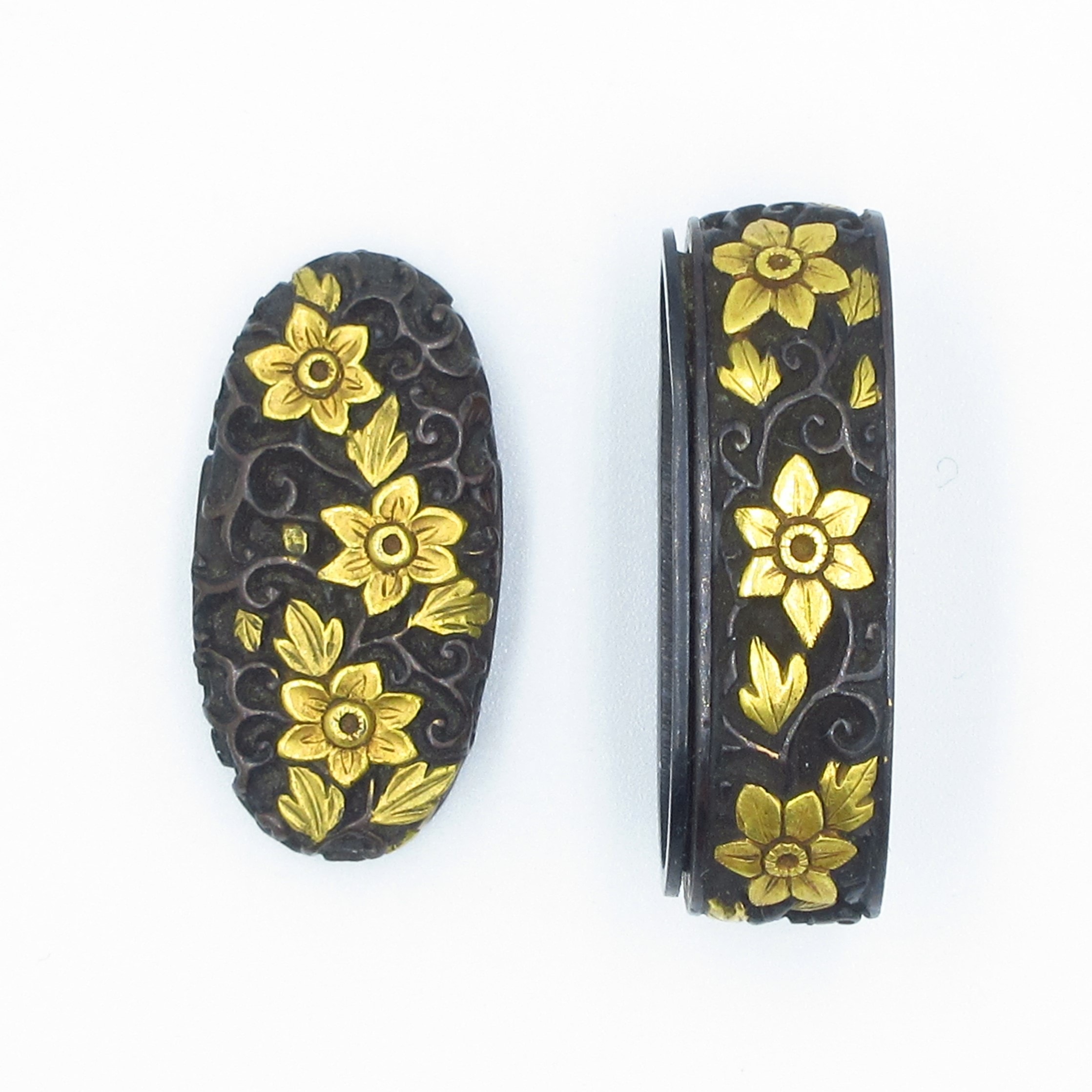Fuchi-Kashira - Fuchi-Kashira: Clematis Design (Mino)