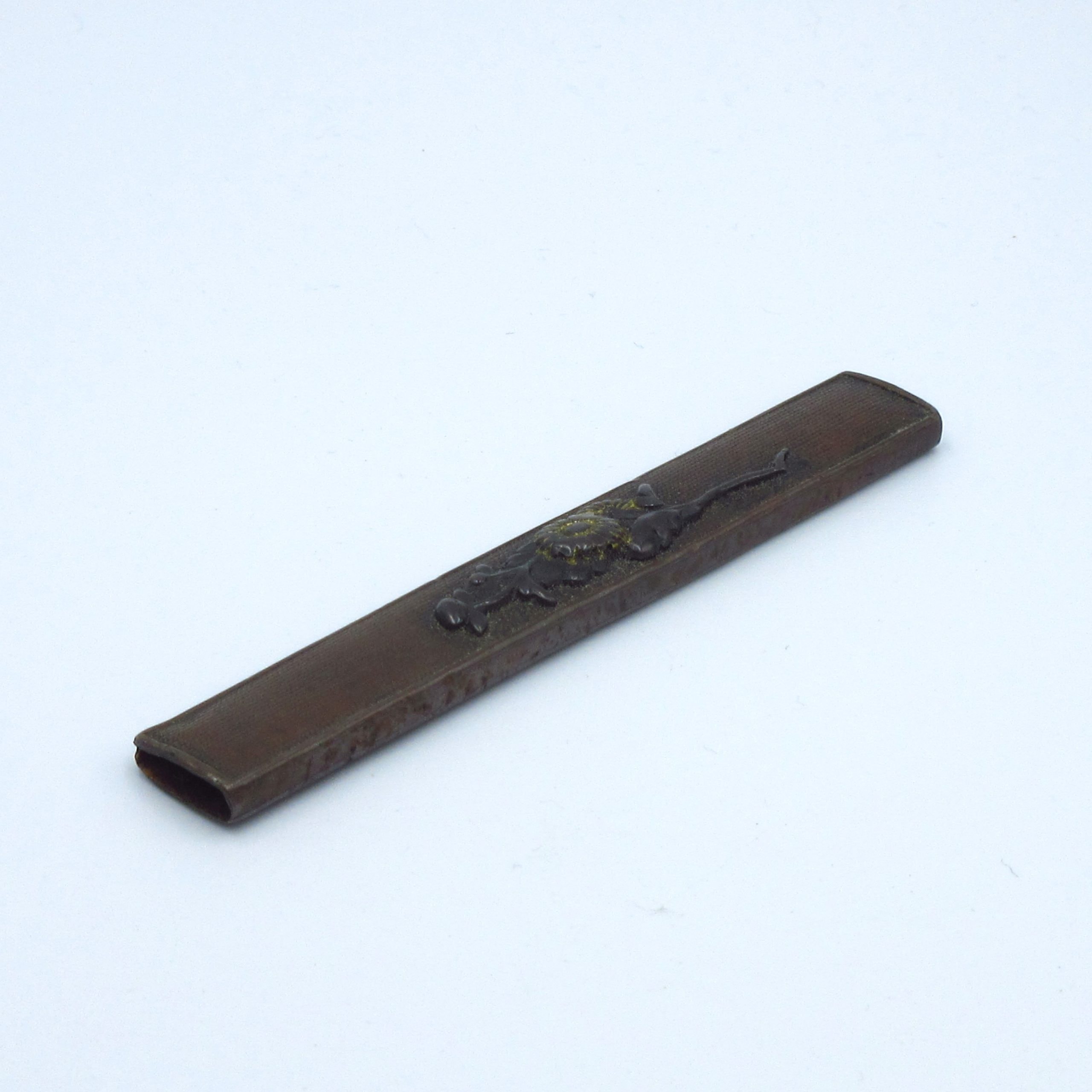 Kozuka - Chrysanthemum Design