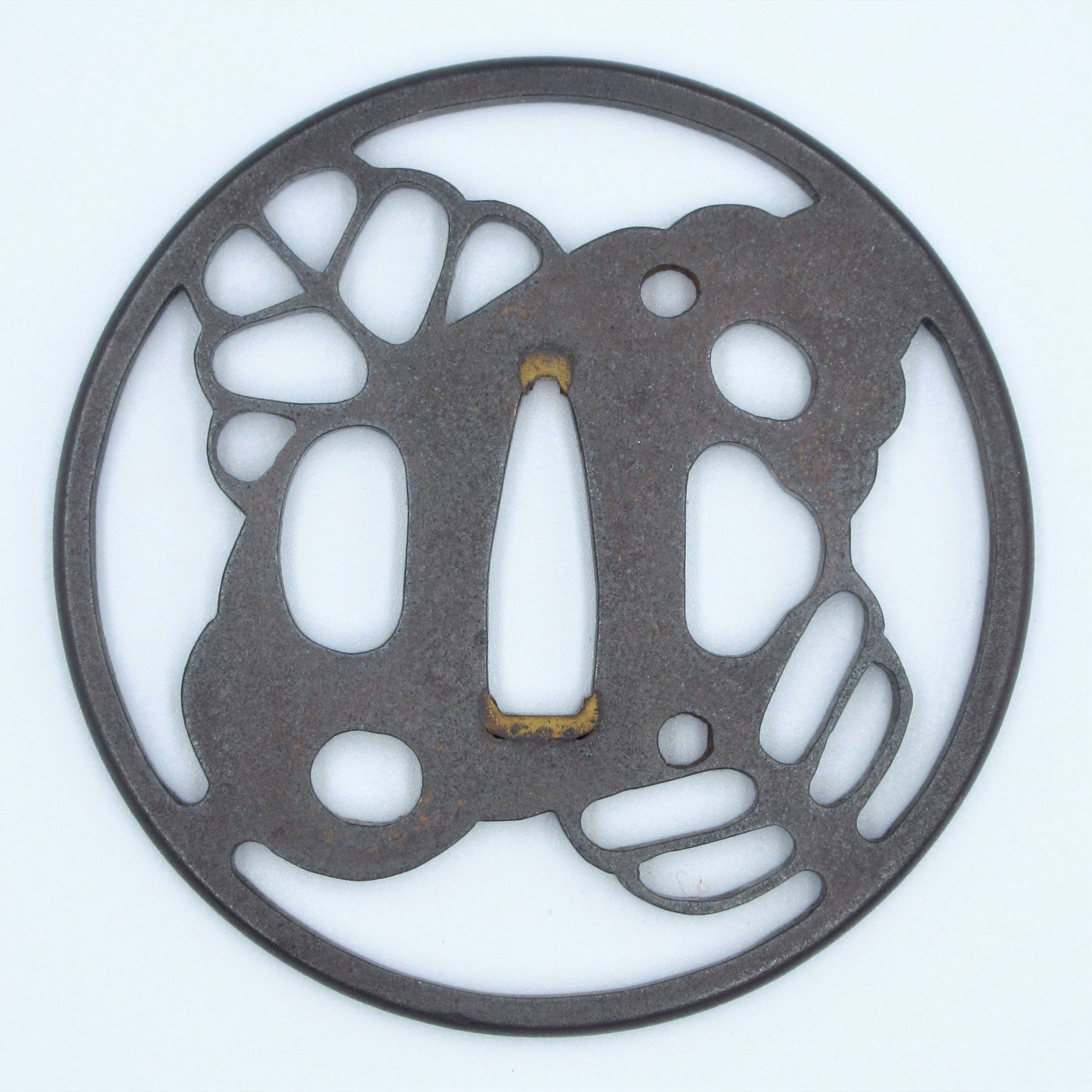 Tsuba - by Akasaka Masatora - Akasaka Tadahora Kashiwa-zu Sukashi (Modern)
