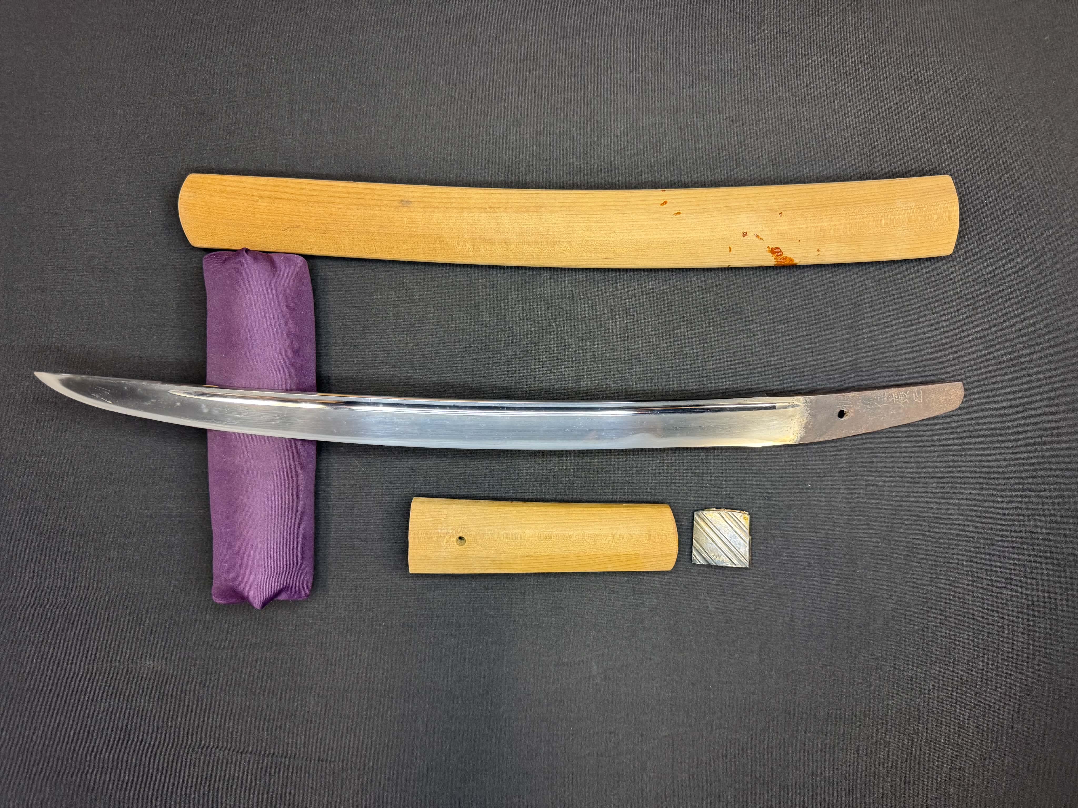 Wakizashi - by Sue-Soshu Hiromasa - Antique Nihonto: Soshu Ju Hiromasa Wakizashi in Shirasaya