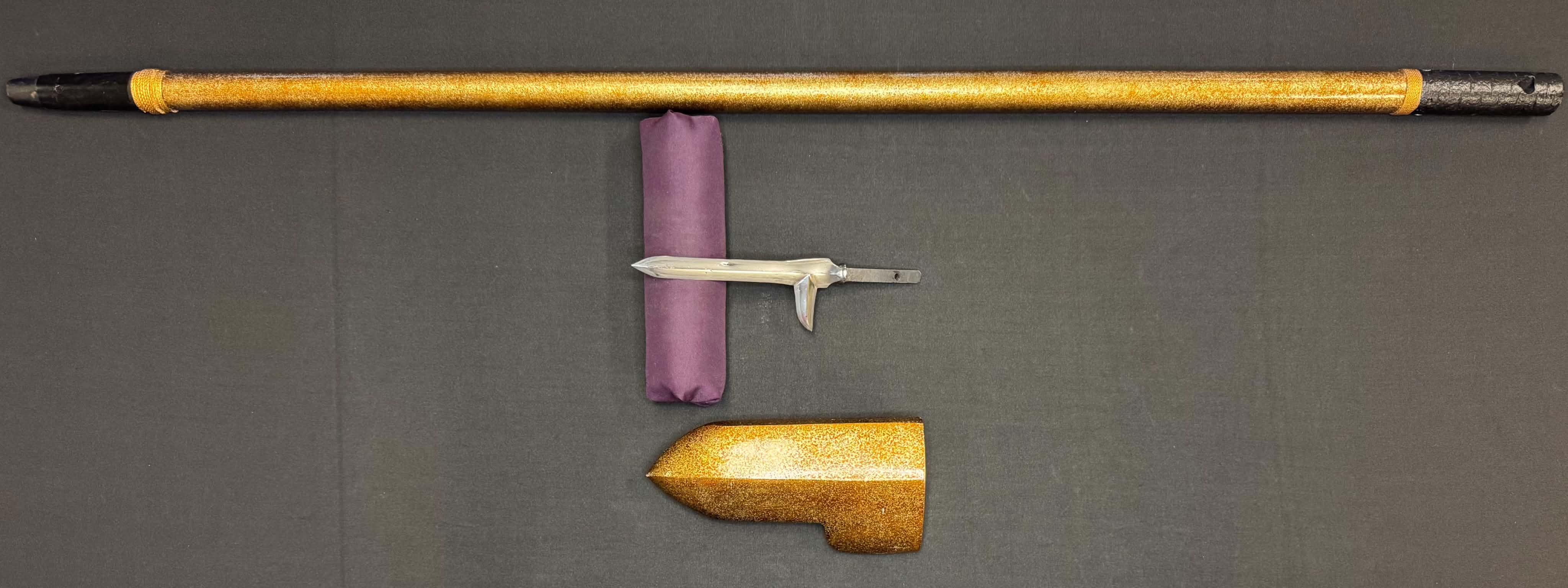 Yari - Antique Nihonto - Katakami Yari with lacquered saya
