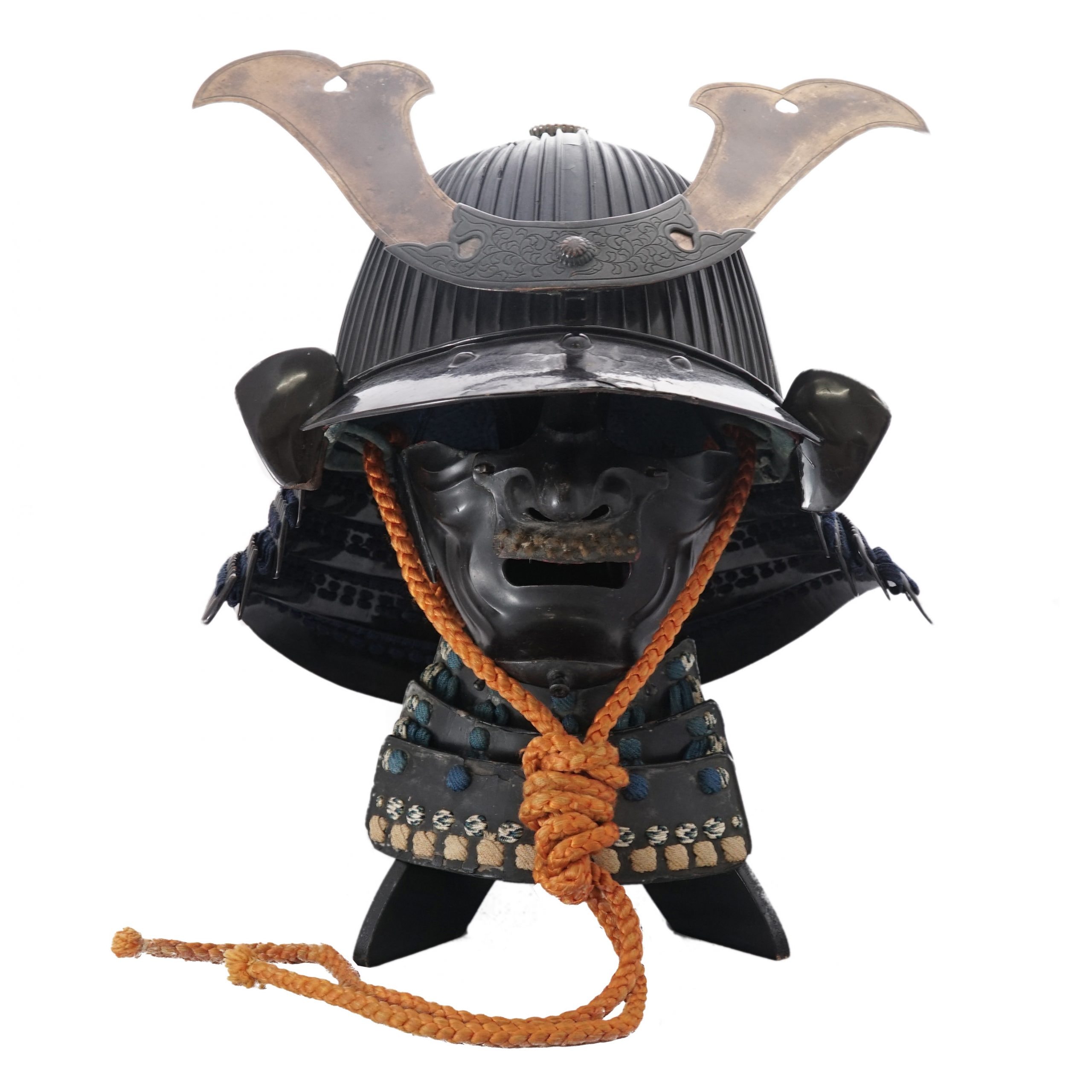 Antique Samurai Helmet 六十二間筋兜 (KT-16)