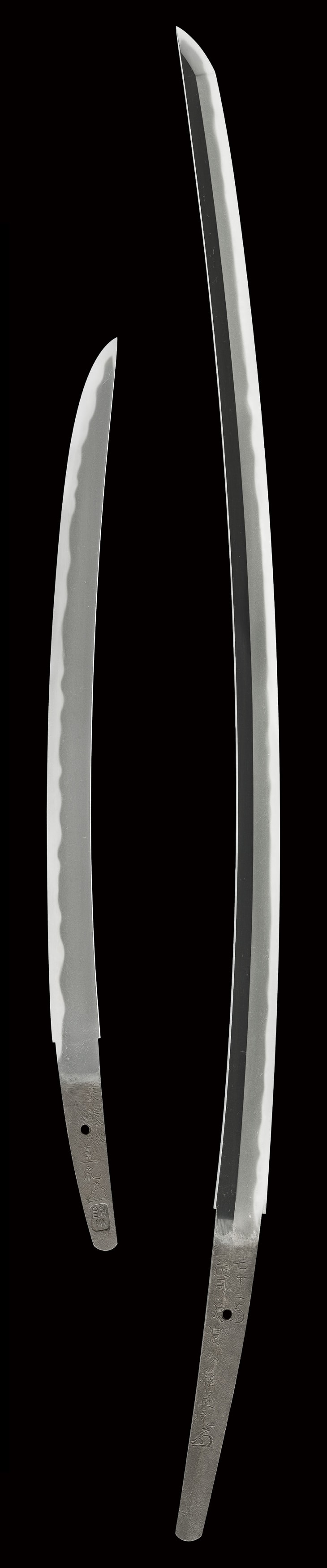 刀:(太刀銘)荘司美濃介藤直胤(花押) 脇差し(常陸国助川打ち):美濃介直胤(花押)(刻印)助川 Katana:Shoji Minonosuke Fuji Naotane Wakizashi:Minonosuke Naotane