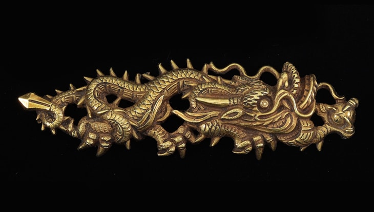 Menuki - Hozon - by Mino School - Kinmuku Menuki: Hairyu Zu (Crawling Dragon Design)