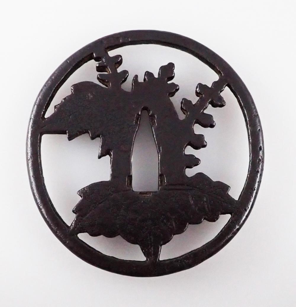 鐔 無銘 西垣 投桐透 / Tsuba Mumei Nishigaki