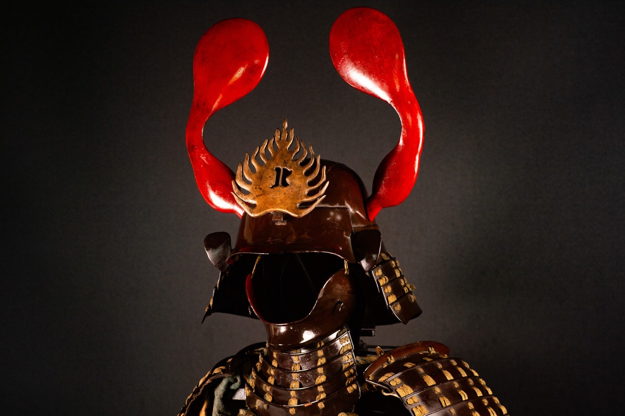 Armor - Edo Samurai Armor with Red Kuwagata - Complete Gusoku