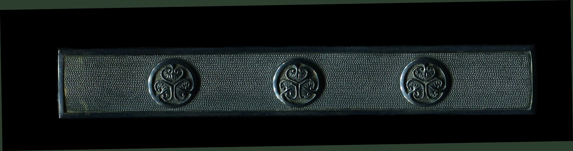 Tokugawa Mon Kozuka