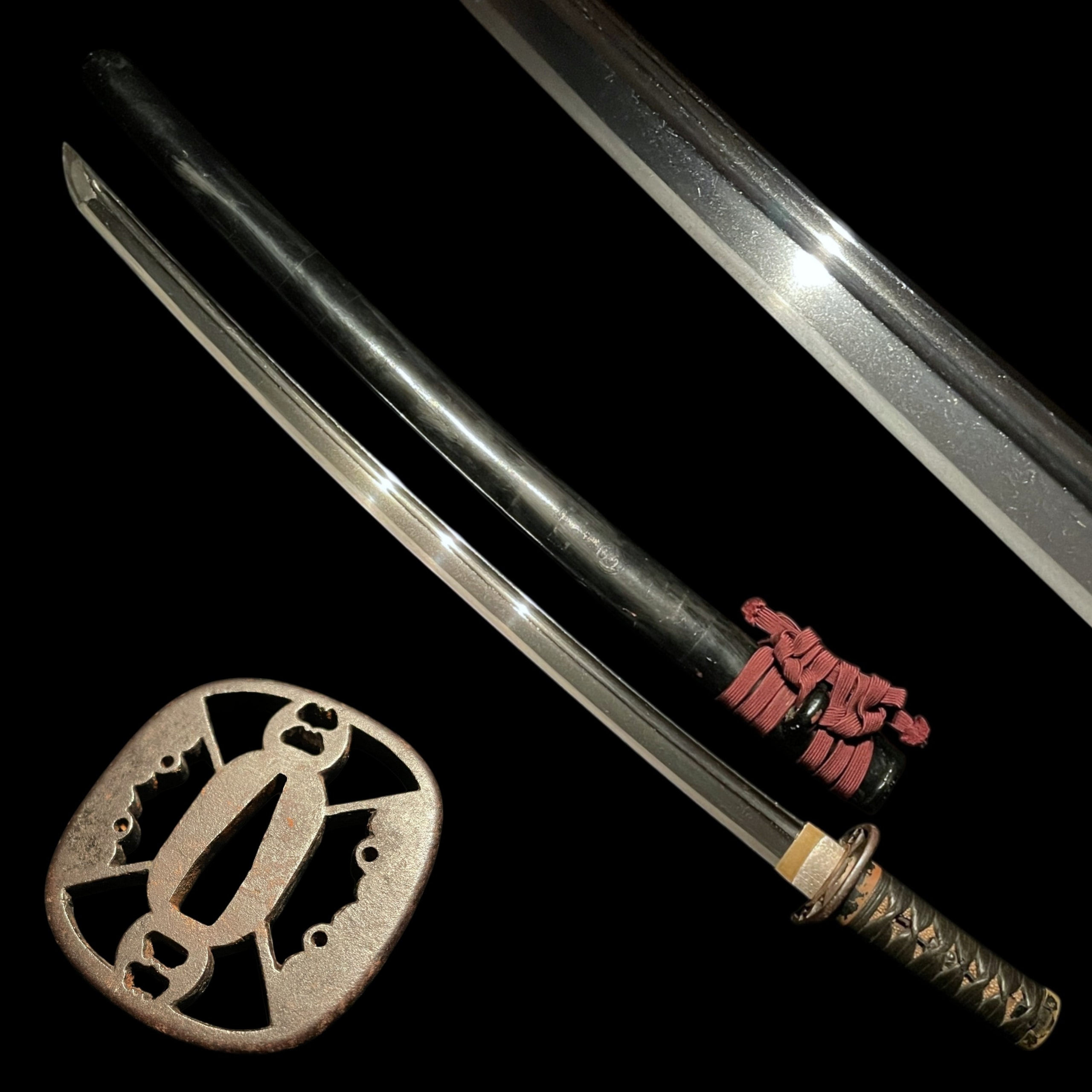 Bohi 棒樋 Long Wakizashi Iron Sukashi Tsuba Edo Period Mumei