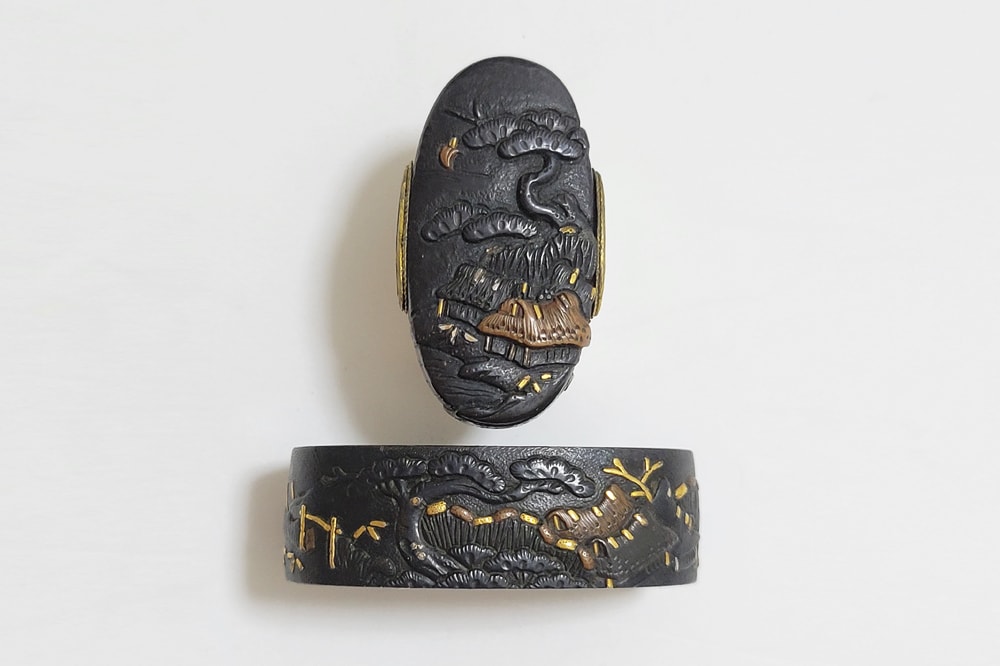 Fuchi-Kashira - Hozon - by Nara Munetoshi - Fuchi Kashira: Waterside Village Scene