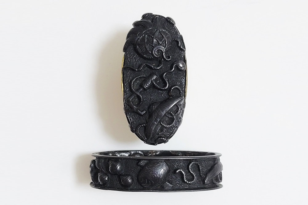 Fuchi-Kashira - Tokuho - by Mino School - Fuchi-Kashira: Treasure Design
