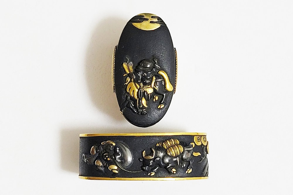 Fuchi-Kashira - Tokuho - by Waki-Goto Mitsusada - Fukujin-zu Fuchi-Kashira: Goto Mitsusada (with Kao)