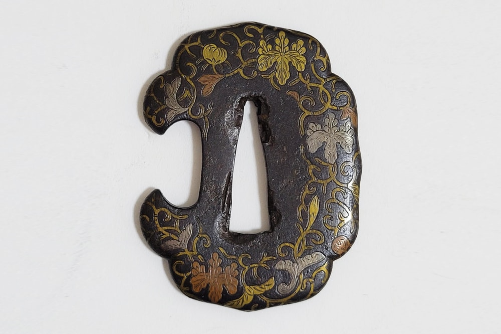 Tsuba - Hozon - by Yoshirō - Paulownia and Arabesque Design, Mumei (Yoshirō)