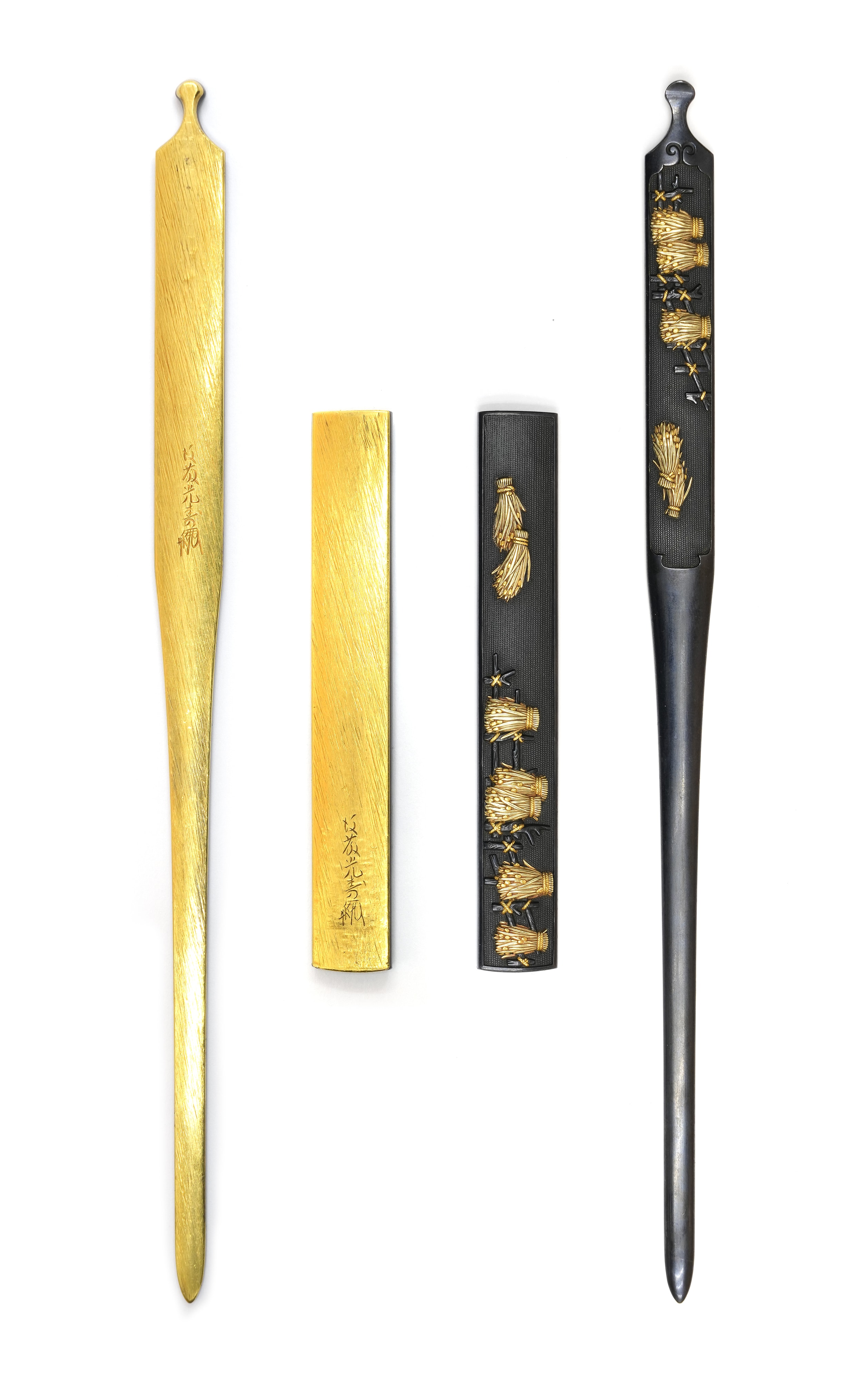 Futatokoro - Tokubetsu Kichō - by Goto Tsujo - Bundle of Rice Sheaves Design Futatokoro by Goto Mitsutoshi (Kao)