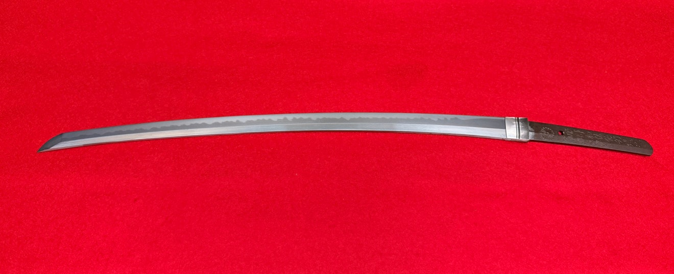 Wakizashi - Tokuho - by Osafune School - Tokubetsu Hozon Wakizashi: Yokoyama Kaga no Suke Fujiwara Sukenaga, Tenpo 9th Year, August Lucky Day, Kikuichi Hattori Kazusa Yoriyoshi Kore o Tsukuru Bizen Osafune Ju